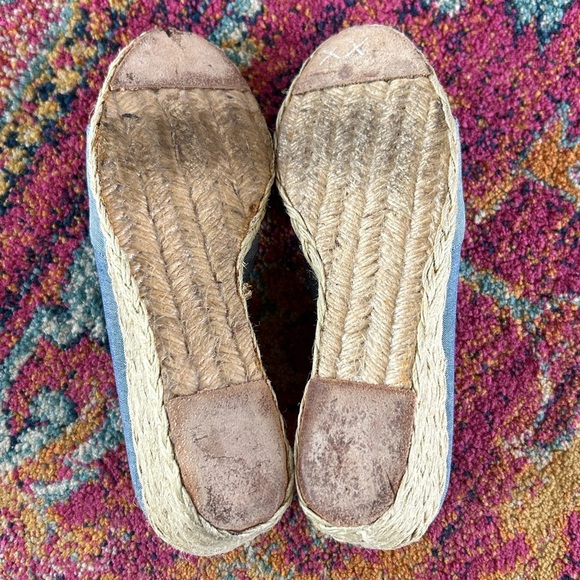 Ralph Lauren | Women’s chambray blue Cecilia criss cross open toe espadrille, 8 - Picture 2 of 16